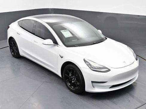 Used 2019 Tesla Model 3 Long Range image 45