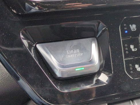 New 2025 GMC Sierra 1500 AT4 w/ Technology Package image 18