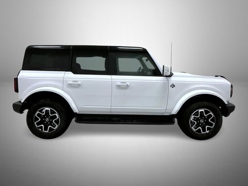 New 2025 Ford Bronco Outer Banks image 4