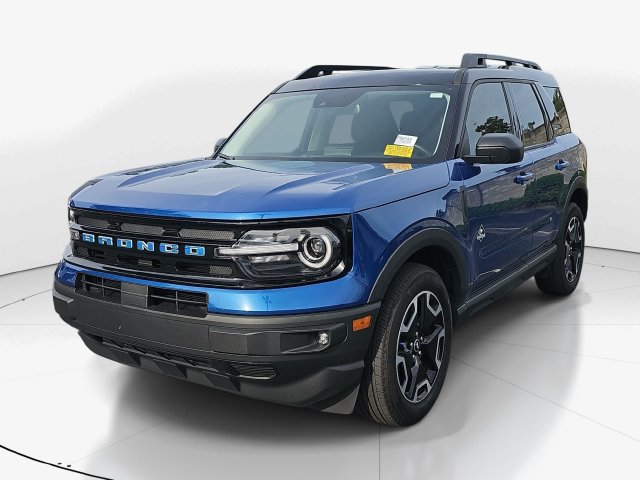 Used 2023 Ford Bronco Sport Outer Banks w/ Tech Package AWD/4WD image 7