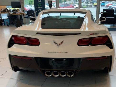 Used 2014 Chevrolet Corvette Stingray Coupe RWD image 7