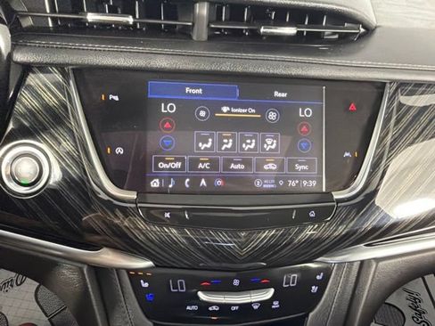 Used 2024 Cadillac XT6 Premium Luxury w/ LPO, Floor Liner Package FWD image 33
