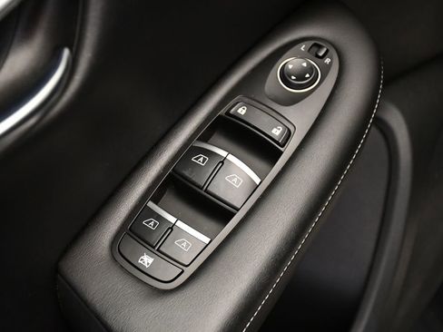 Used 2021 INFINITI QX50 Luxe w/ Cargo Package image 32