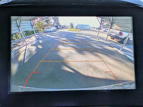 Used 2019 Chevrolet Traverse LT image 28