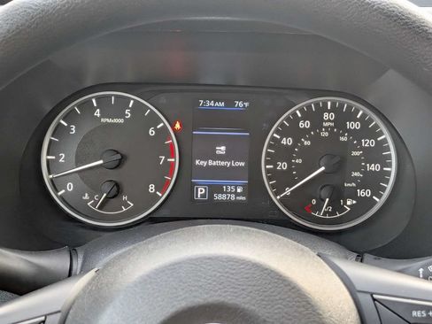 Used 2024 Nissan Sentra S FWD image 25