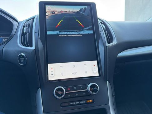 Used 2023 Ford Edge SE image 23