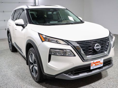 Used 2022 Nissan Rogue SL FWD image 5