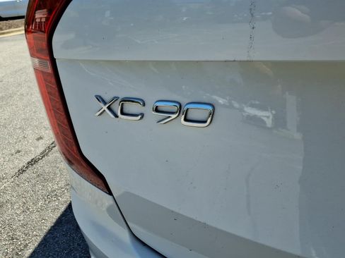 Certified 2024 Volvo XC90 B6 Ultimate w/ Protection Package Premier AWD/4WD image 5
