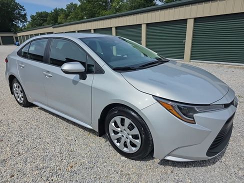 Certified 2023 Toyota Corolla LE w/ Carpet Mat Package (TMS) FWD image 8