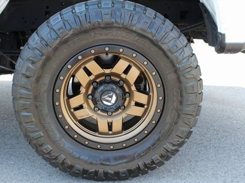 Used 2019 Ford F250 XLT w/ XLT Value Package image 12