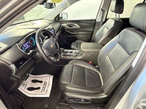 Used 2020 Chevrolet Traverse LT w/ LT Premium Package AWD/4WD image 24