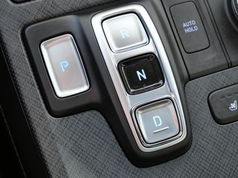 Used 2024 Hyundai Palisade Limited AWD/4WD image 26