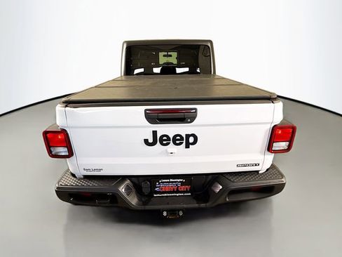 Used 2020 Jeep Gladiator Sport w/ Quick Order Package 24S image 9