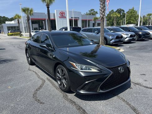 Used 2019 Lexus ES 350 F Sport w/ Accessory Package 2 FWD image 2