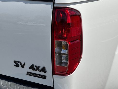 Used 2020 Nissan Frontier SV w/ Midnight Edition Floor Mats AWD/4WD image 50