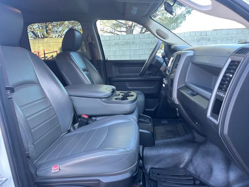 Used 2016 RAM 3500 Tradesman image 28