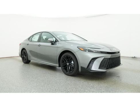 New 2026 Toyota Camry SE FWD image 29