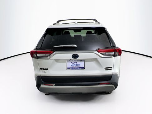 Used 2022 Toyota RAV4 Limited AWD/4WD image 6