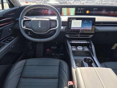 New 2026 Lincoln Nautilus Reserve w/ Jet Appearance Package image 6