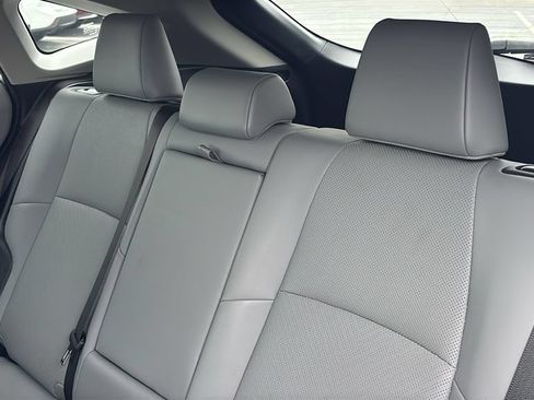 Used 2021 Toyota Venza XLE w/ Softex Package AWD/4WD image 30