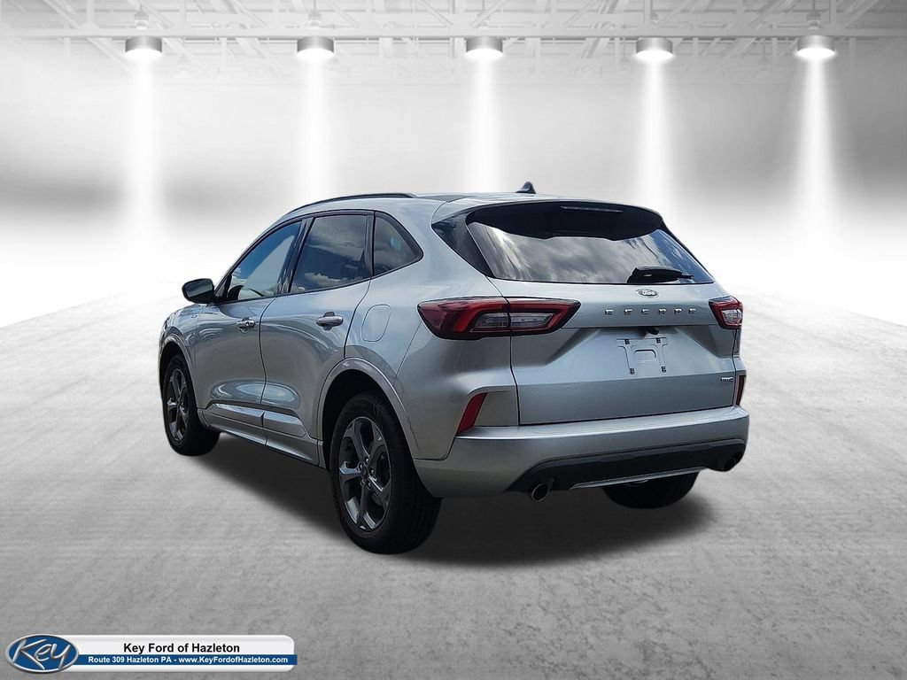 Used 2023 Ford Escape ST-Line AWD/4WD image 4