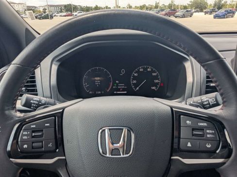 Used 2025 Honda Odyssey Sport-L image 41