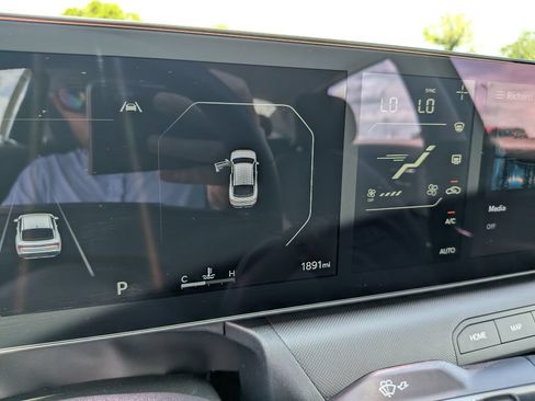 Certified 2025 Kia K4 EX FWD image 34