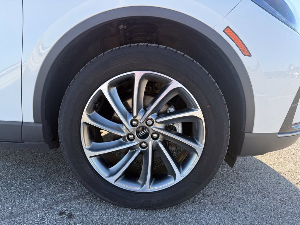 Used 2024 Lincoln Corsair AWD w/ Equipment Group 101A image 18