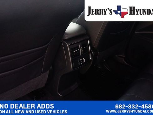 Used 2025 Subaru Forester Limited AWD/4WD image 23