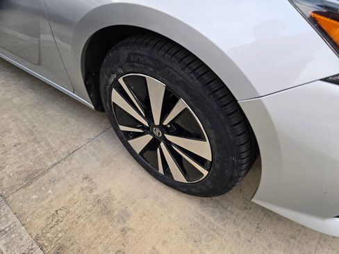 Used 2021 Nissan Altima 2.5 SV image 7