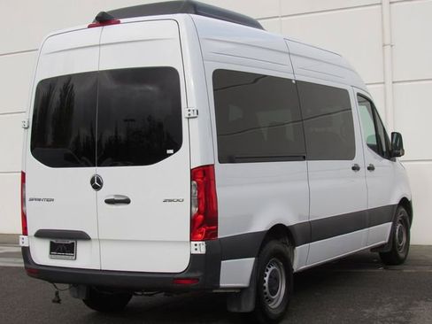 Used 2024 Mercedes-Benz Sprinter 2500 image 6