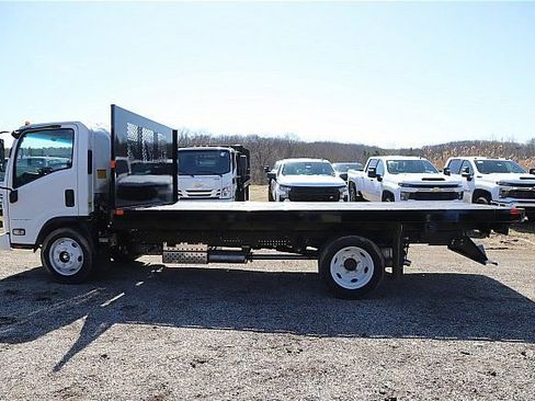 New 2025 Chevrolet Low Cab Forward image 2