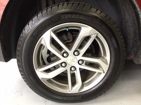 Used 2017 Chevrolet Equinox Premier w/ Enhanced Convenience Package image 33