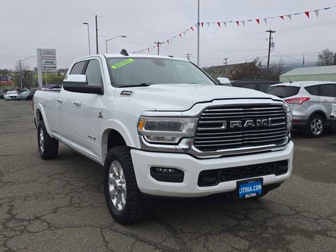 Used 2022 RAM 3500 Laramie image 7