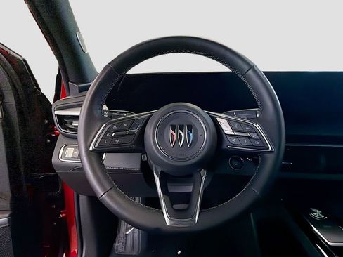 Used 2025 Buick Enclave Avenir FWD image 13