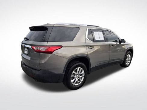 Used 2018 Chevrolet Traverse LT AWD/4WD image 3