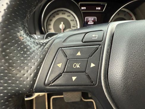 Used 2015 Mercedes-Benz GLA 250 4MATIC image 10