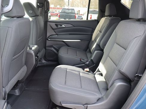 New 2026 Chevrolet Traverse LT w/ LPO, Floor Liner Package image 6