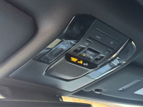 Used 2024 Lexus GX 550 w/ Cold Area Package image 39