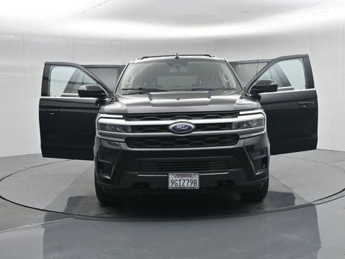 Used 2023 Ford Expedition Max XLT image 37