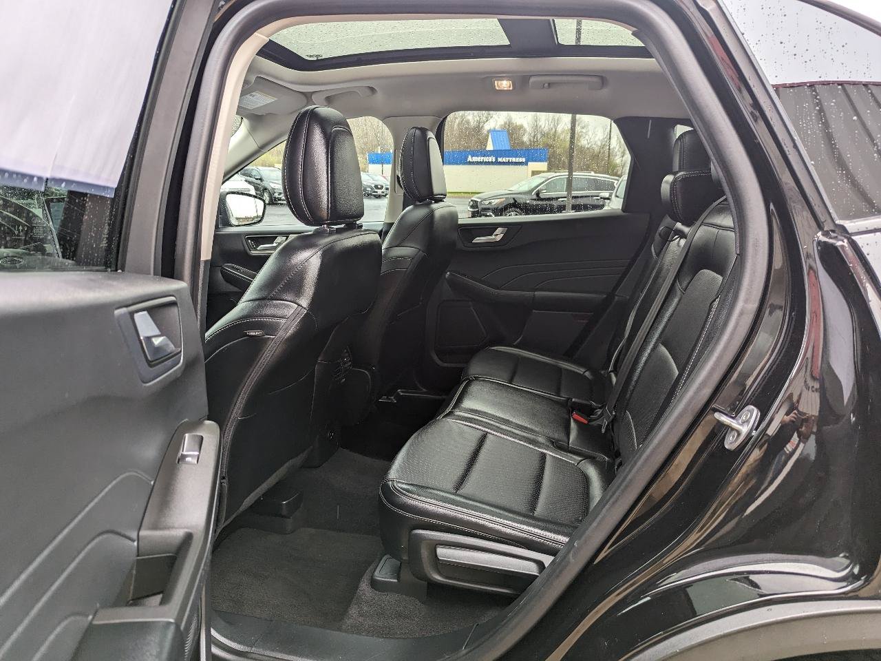 Used 2021 Ford Escape SEL AWD/4WD image 10