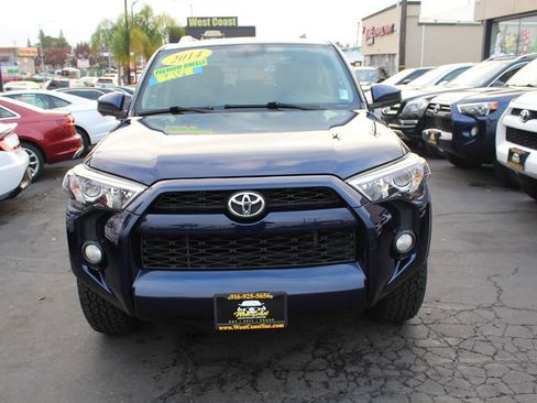 Used 2014 Toyota 4Runner SR5 image 3