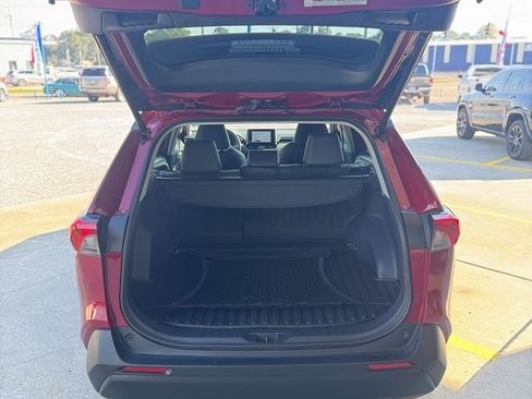Used 2024 Toyota RAV4 XLE Premium image 6