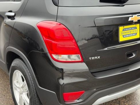 Used 2019 Chevrolet Trax LT w/ LT Convenience Package image 7