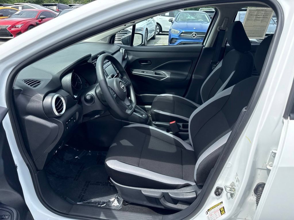 Used 2025 Nissan Versa S w/ Trunk Package FWD image 3