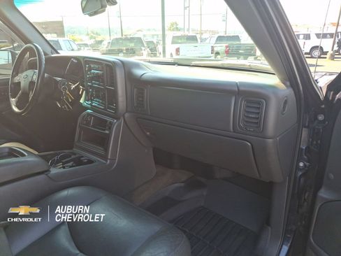 Used 2005 Chevrolet Silverado 3500 LT w/ Heavy-Duty Power Package AWD/4WD image 20