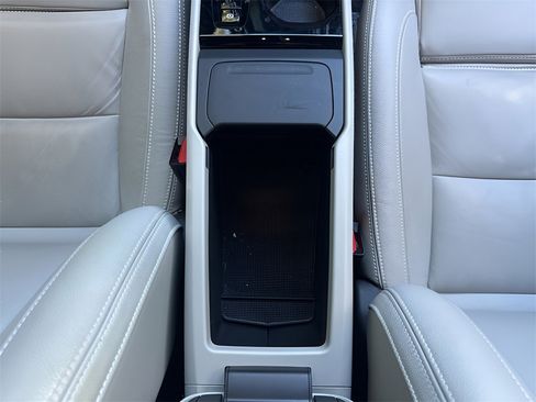 Used 2020 Volvo XC40 T4 Inscription image 47