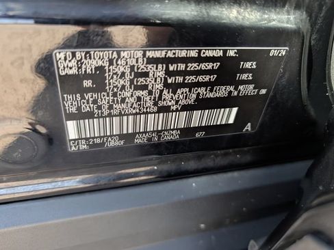 Used 2024 Toyota RAV4 XLE AWD/4WD image 36