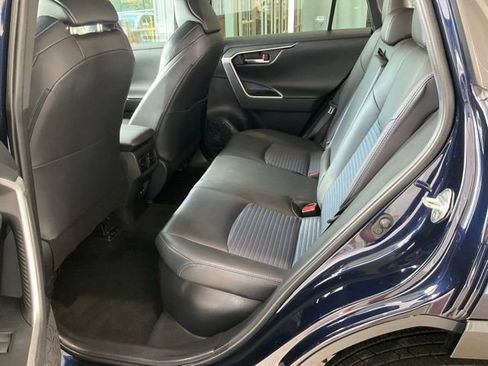 Used 2020 Toyota RAV4 XSE AWD/4WD image 18