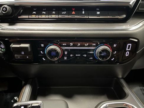 Certified 2025 Chevrolet Silverado 1500 High Country image 22